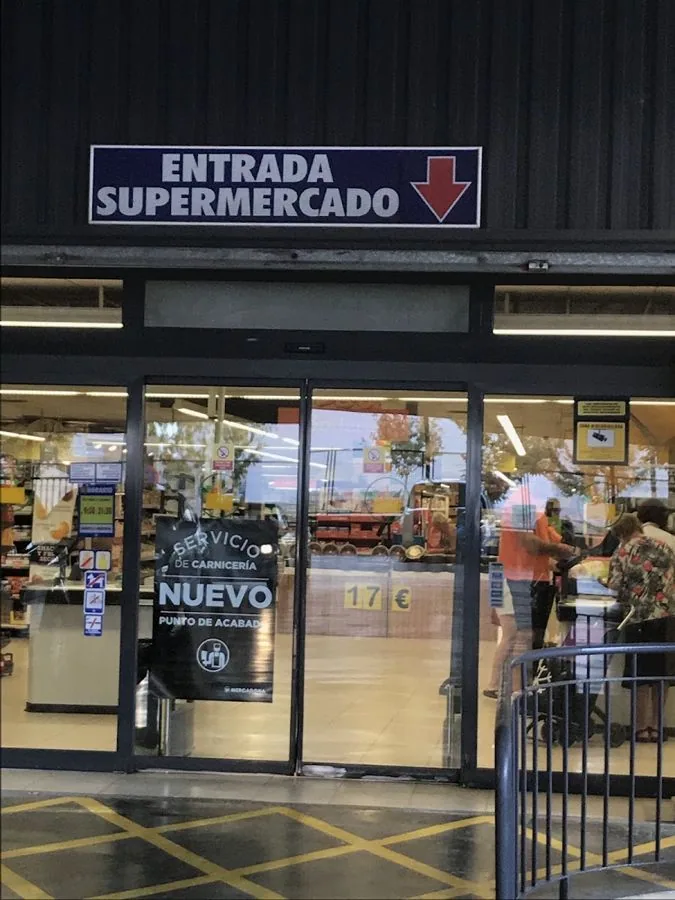 Supermercado Mercadona en Avenida Hondo de los Frailes, 28, Albatera