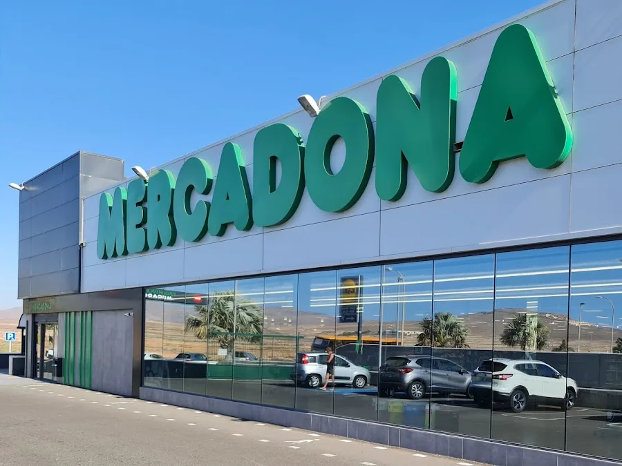 Supermercado Mercadona en Polígono Ind. Matorral, s/n, Antigua