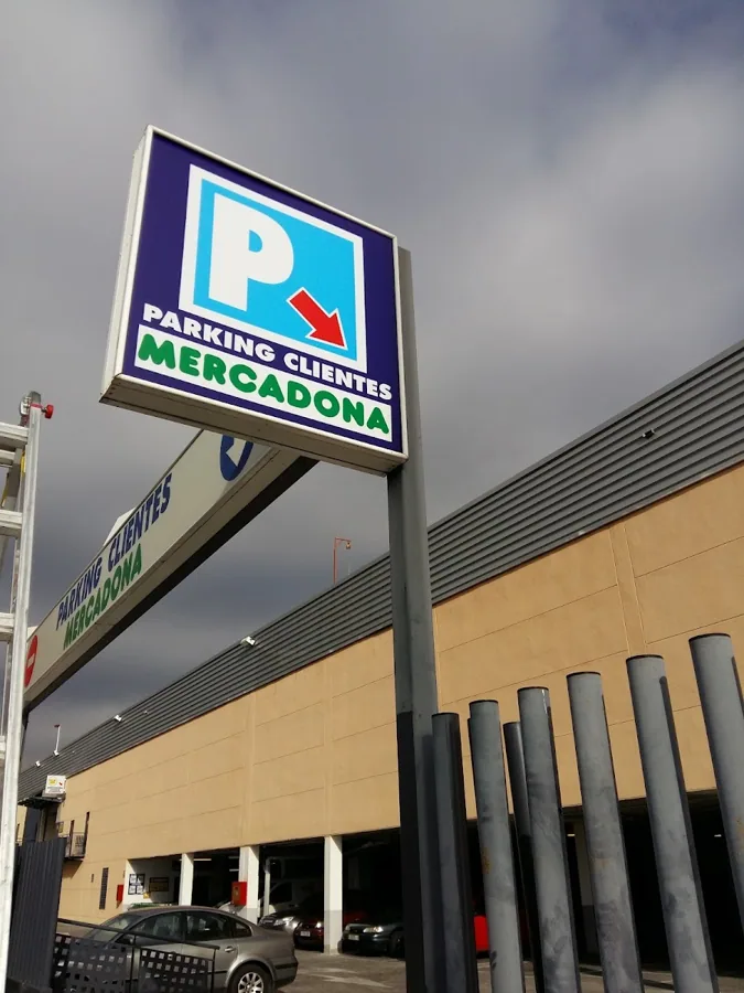 Supermercado Mercadona en Avenida Salamanca, 23, Arroyo de la Encomienda