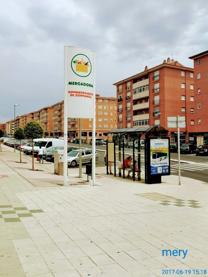 Supermercado Mercadona en Calle Agustín Rodriguez Sahagún, 21, Ávila