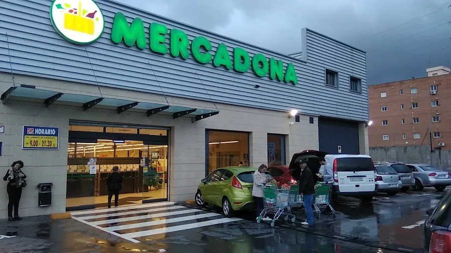 Supermercado Mercadona en Prol. Federico Mayor Zaragoza, s/n, Badajoz