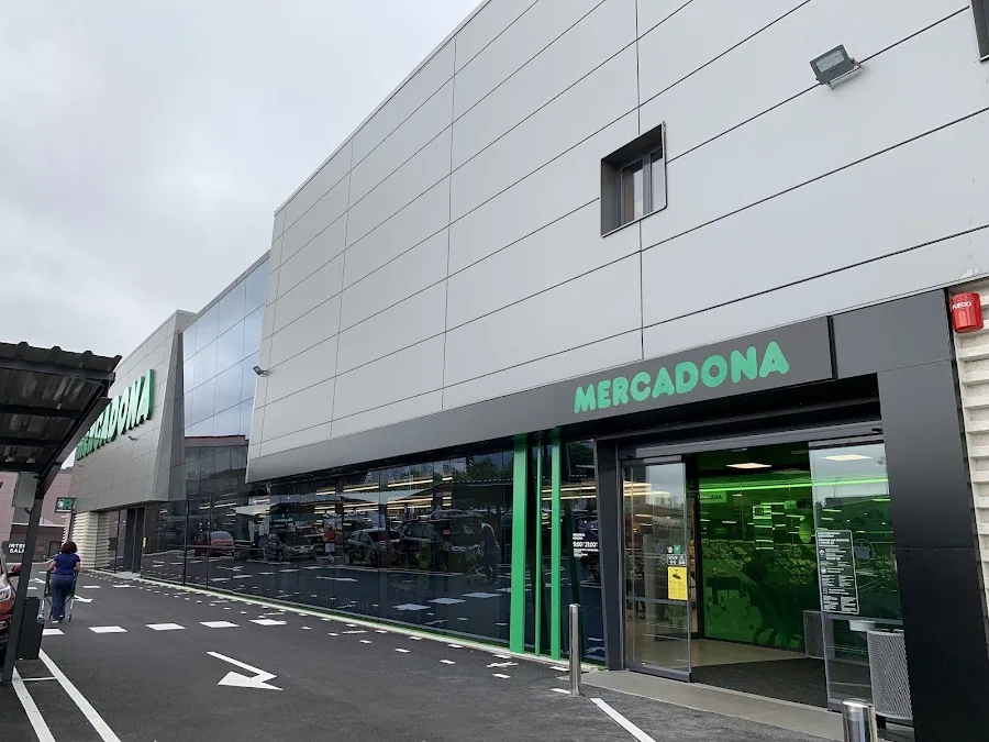 Supermercado Mercadona en Retuerto Kalea, 55, Barakaldo