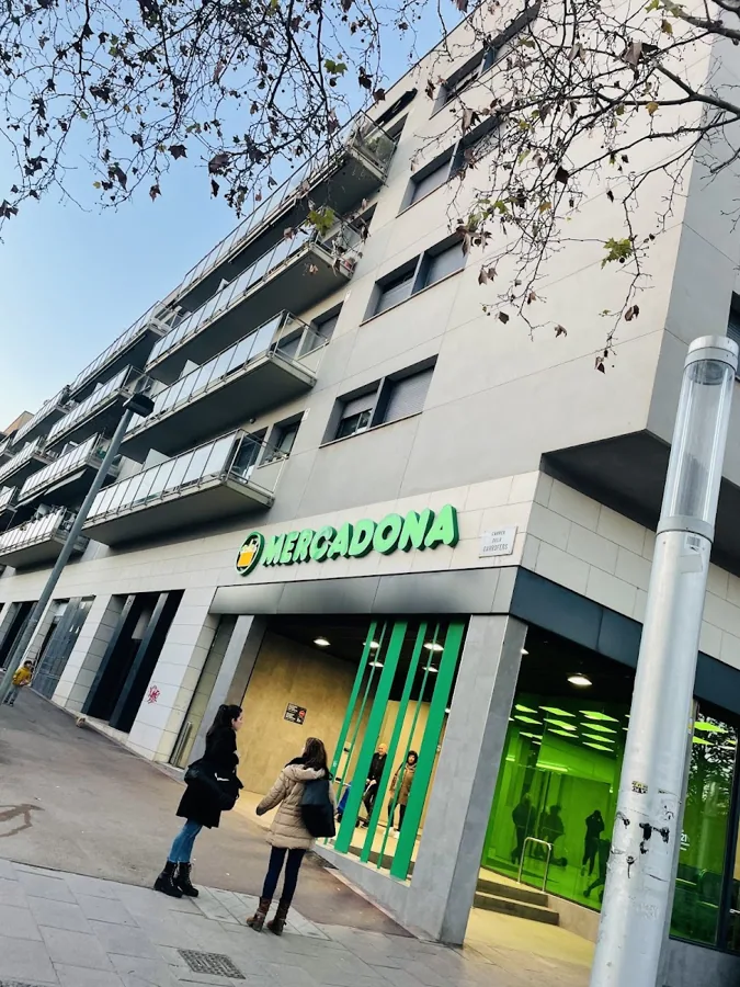 Supermercado Mercadona en Avenida Río de Janeiro, 63, Barcelona