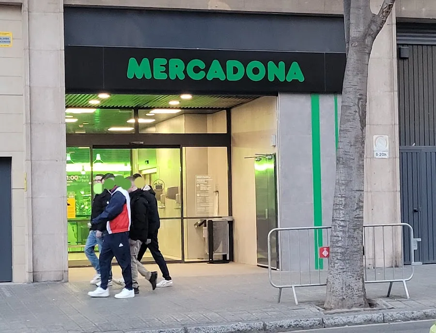 Supermercado Mercadona en Calle Sardenya, 229, Barcelona