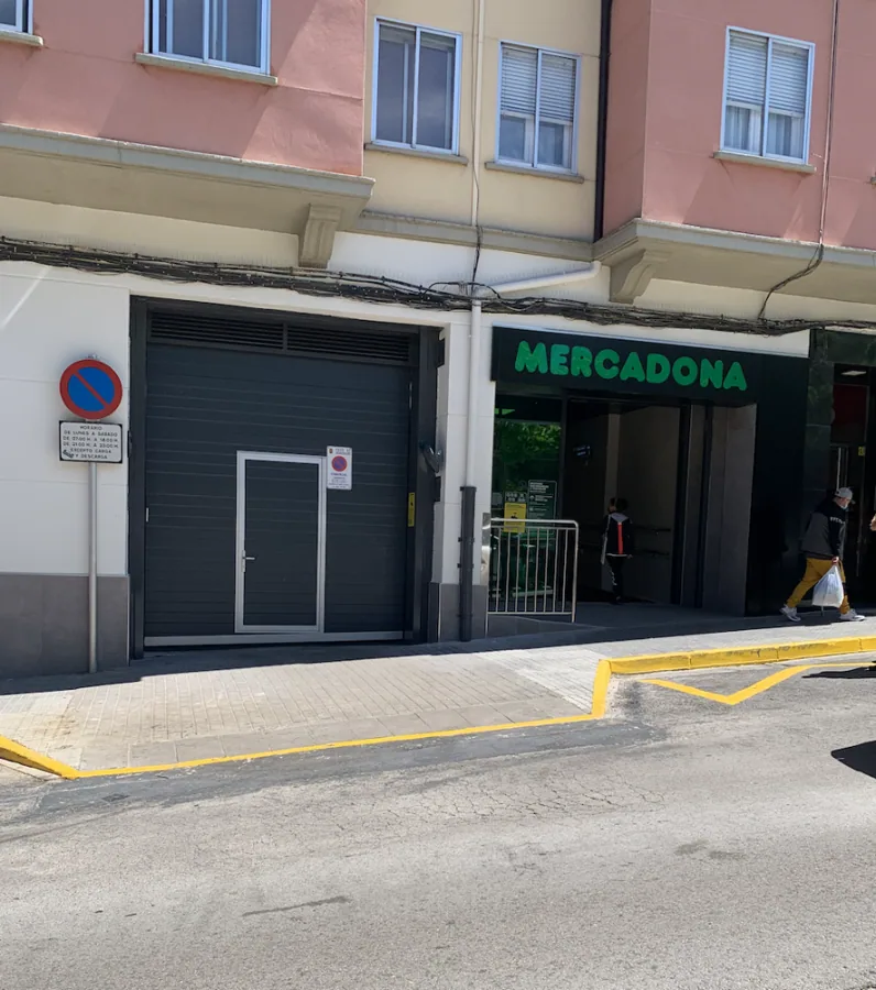Supermercado Mercadona en Camino de Mirabueno, 3, Burgos