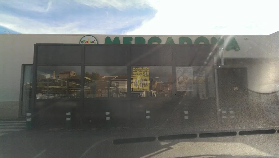 Supermercado Mercadona en Avenida Constitución, s/n, Campillos