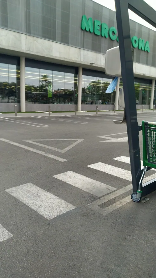 Supermercado Mercadona en Avenida del Boticario Bodi, 3, Carcaixent