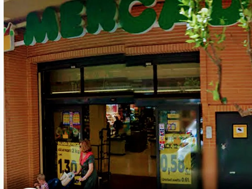 Supermercado Mercadona en Calle Filiberto Rodrigo, 6, Catarroja