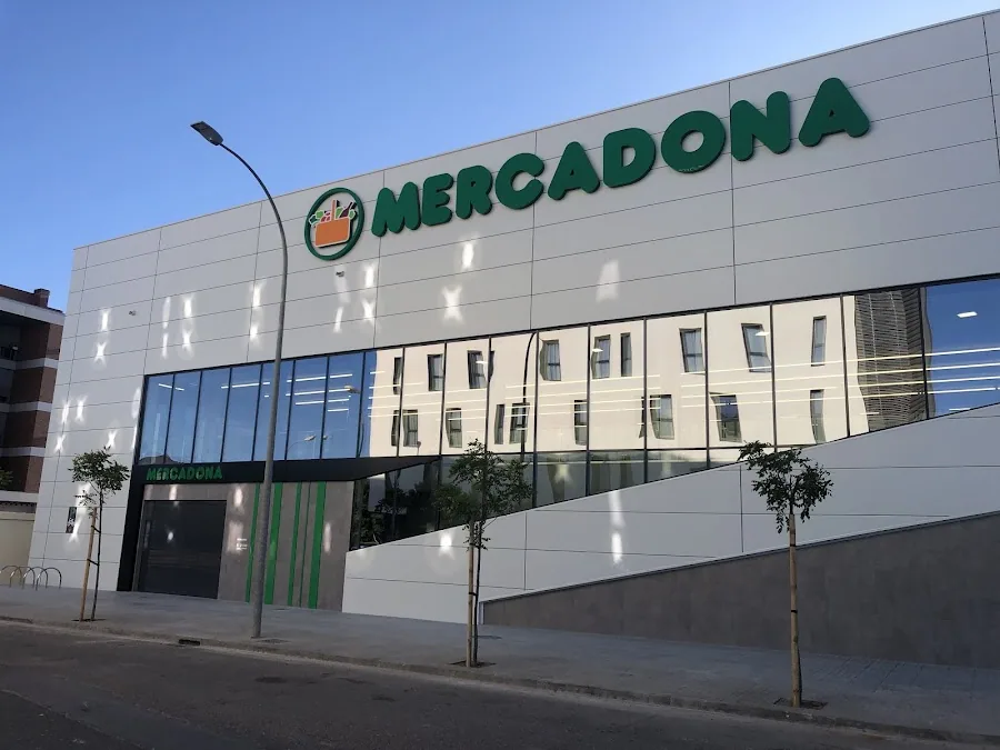 Supermercado Mercadona en Calle Isla Detabarca, 39, Córdoba