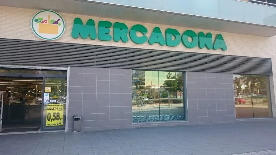 Supermercado Mercadona en Carretera D'Esplugues, 246, Cornellà de Llobregat