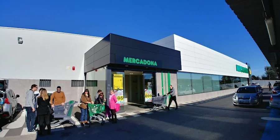 Supermercado Mercadona en Avenida Onze de Setembre, 132, Cubelles
