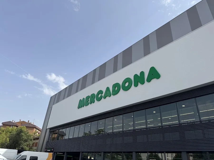 Supermercado Mercadona en Calle Hermanos Becerril, 25, Cuenca