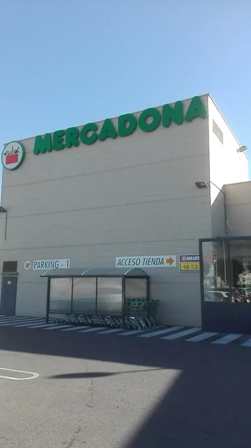 Supermercado Mercadona en Avenida del Oasis, El Ejido