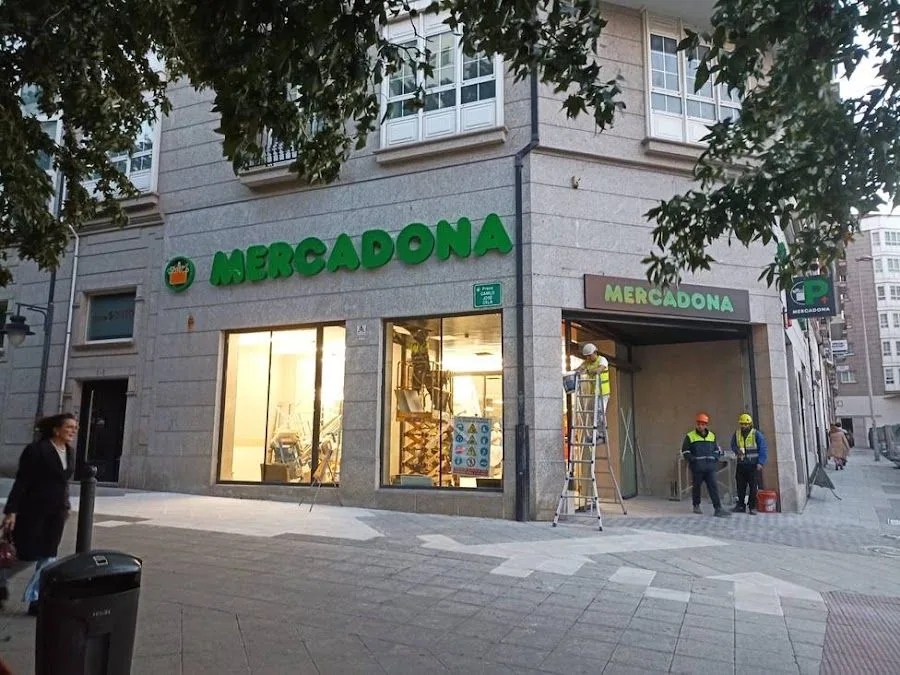 Supermercado Mercadona en Rúa Españoleto, 1, Ferrol