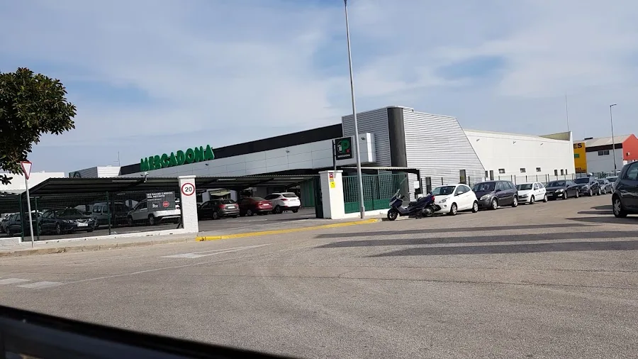 Supermercado Mercadona en Calle del Comerc, 1 (pol.ind. Alcodar), Gandia