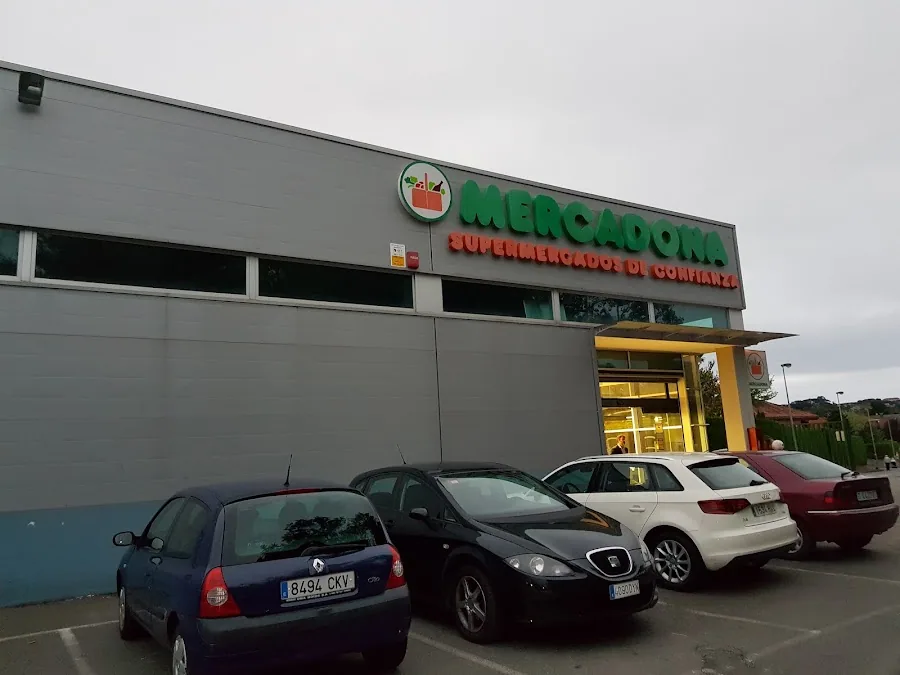 Supermercado Mercadona en Calle Ezcurdia, 149, Gijón