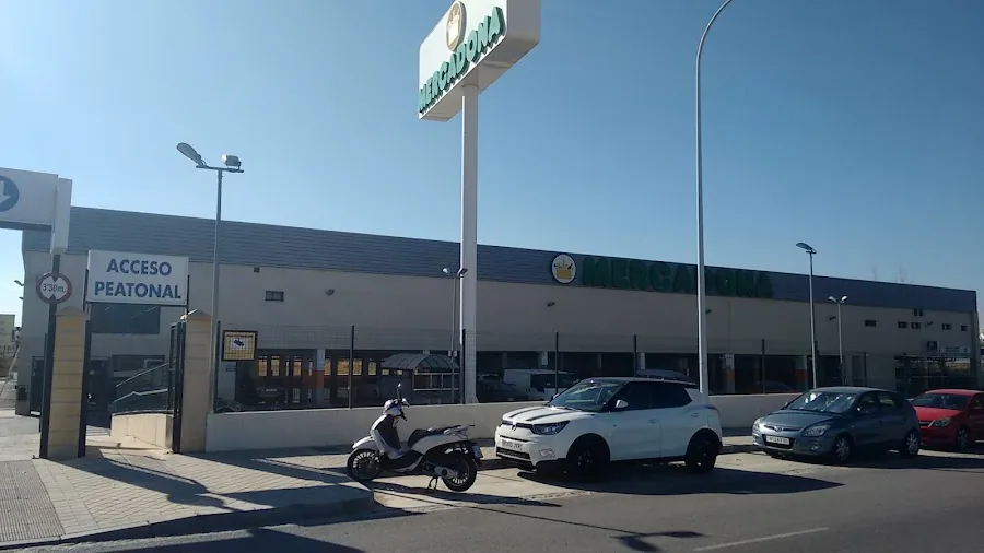 Supermercado Mercadona en Calle Industria, 41, Granada
