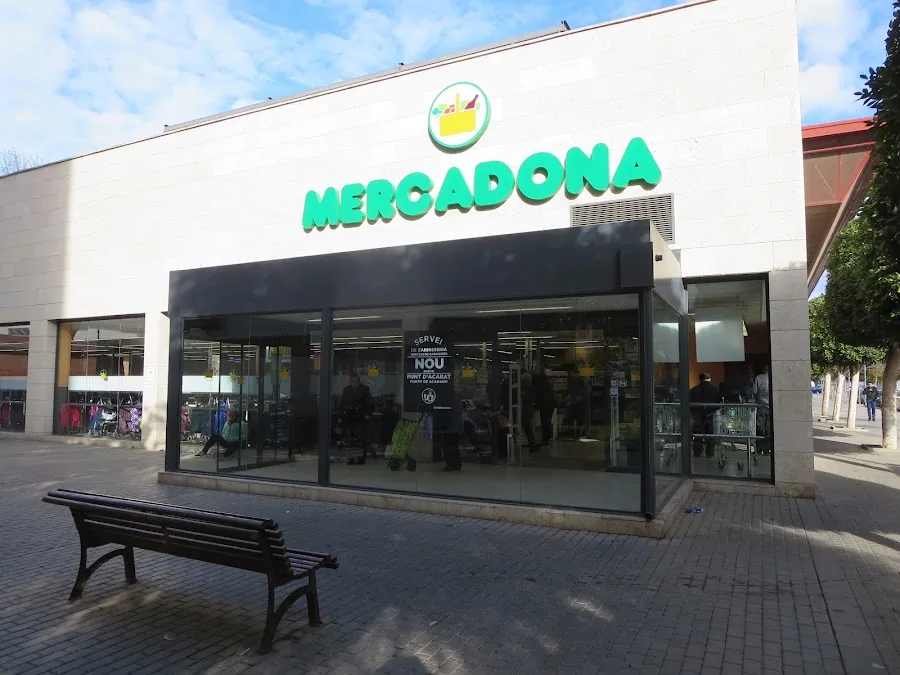 Supermercado Mercadona en Avenida Carmen Amaya, 37, L'Hospitalet de Llobregat