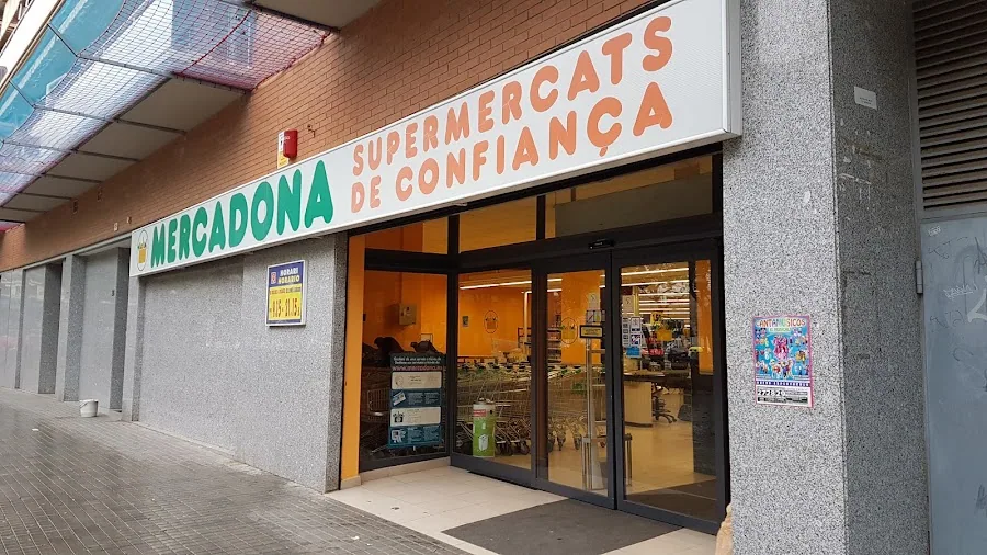 Supermercado Mercadona en Calle Amadeo Torner, 24, L'Hospitalet de Llobregat