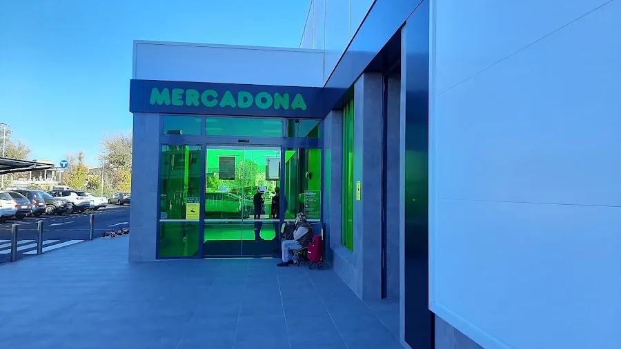 Supermercado Mercadona en Avenida Santiponce, s/n, La Algaba