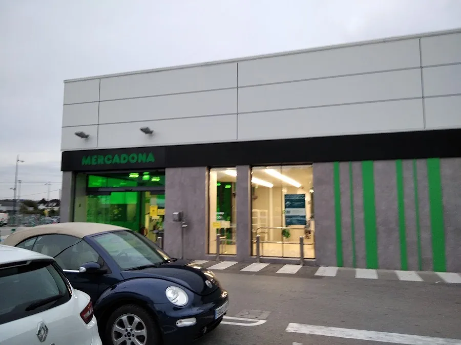 Supermercado Mercadona en Calle Wenceslao López Albo, 15, Laredo