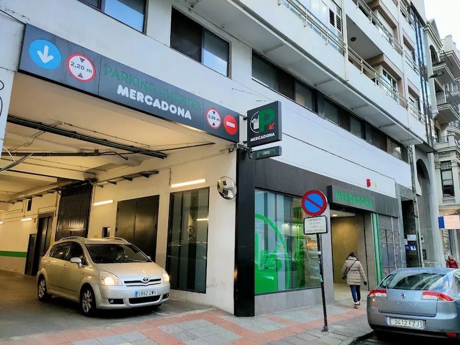 Supermercado Mercadona en Avenida Padre Isla, 23, León