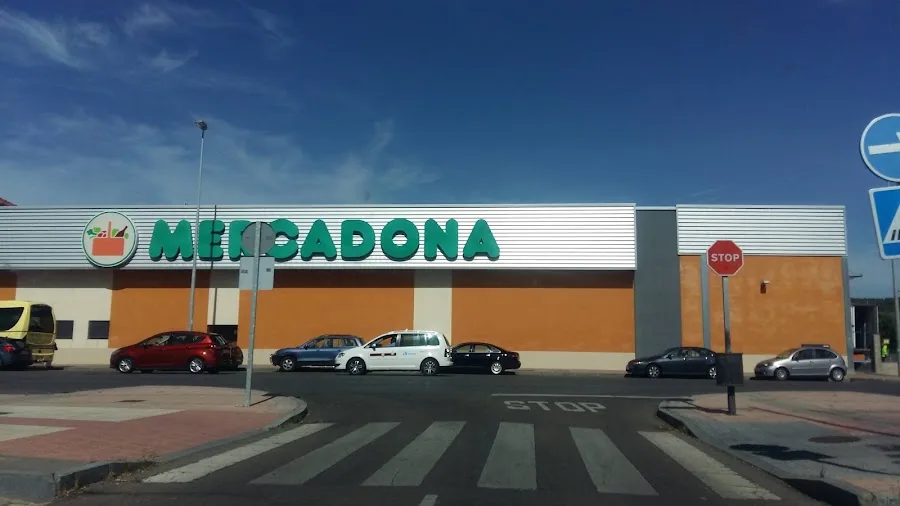 Supermercado Mercadona en Calle Alcalde Miguel Castaño, 121, León