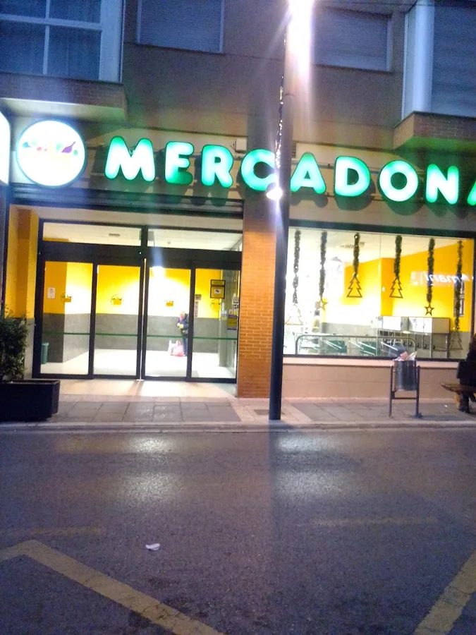 Supermercado Mercadona en Calle Tetuán, 7, Linares