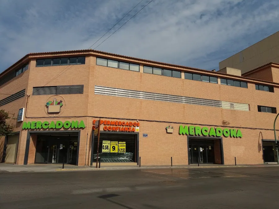 Supermercado Mercadona en Carretera Valencia-Ademuz, 23, Llíria