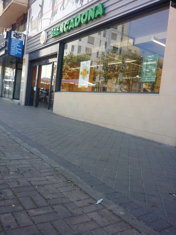 Supermercado Mercadona en Calle Carlos Martín Álvarez, 45, Madrid