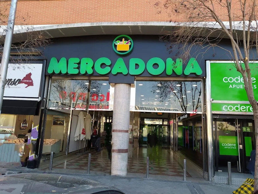 Supermercado Mercadona en Calle Manuel Machado, 10, Madrid