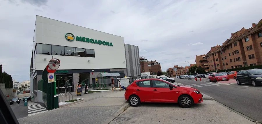 Supermercado Mercadona en Calle Peñalara, 15, Madrid