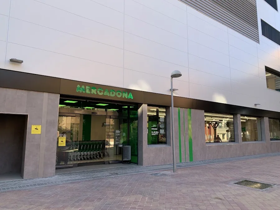 Supermercado Mercadona en Calle Teniente Coronel Noreña, 69, Madrid