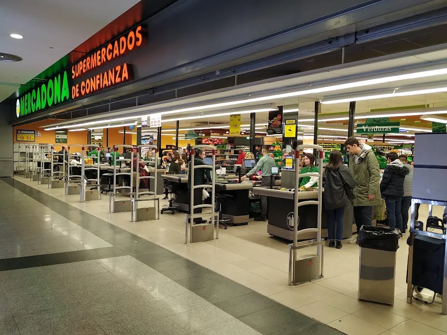Supermercado Mercadona en Avenida de los Descubrimientos, s/n, Mairena del Aljarafe