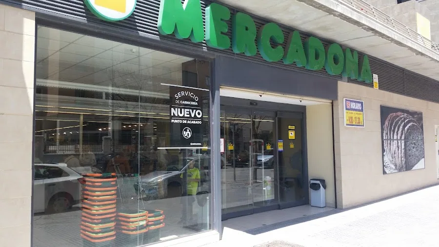 Supermercado Mercadona en Avenida Imperio Argentina, 1, Málaga