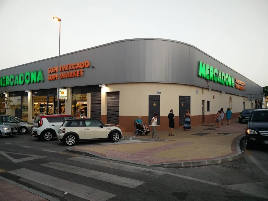 Supermercado Mercadona en Calle Doctor Ramos Acosta, 104, Málaga