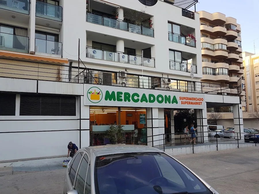 Supermercado Mercadona en Avenida Ricardo Soriano, 70 (edf. Golden), Marbella