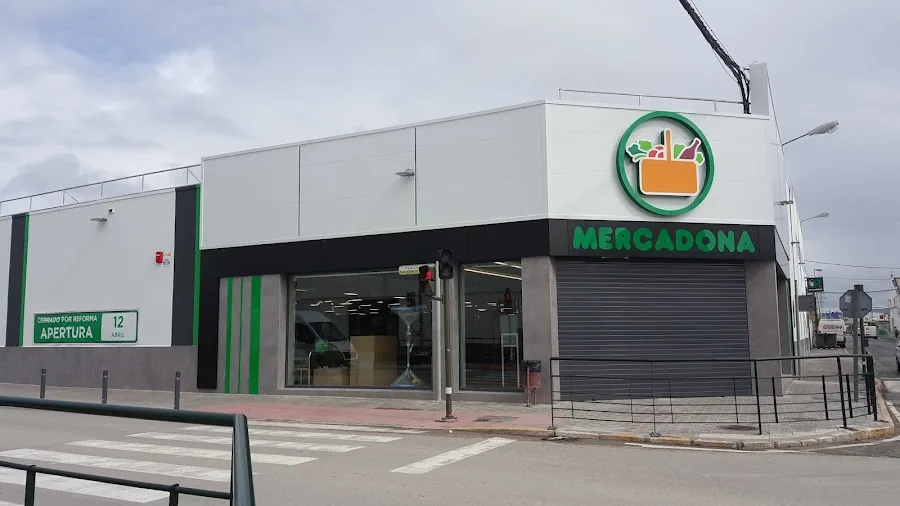 Supermercado Mercadona en Travesía San Ignacio, 15, Marchena
