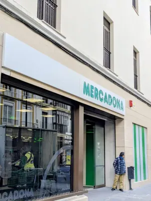 Mercadona Calle Calzada, 18, Antequera