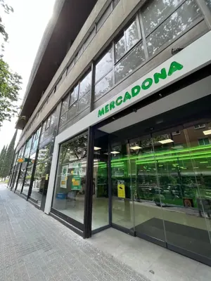 Mercadona Calle Tarragona, 177, Barcelona