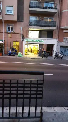 Mercadona Carretera Decollblanc, 90, Barcelona