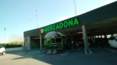 Mercadona Calle Montserrat, 158, Caldes de Montbui