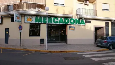 Mercadona Avenida Corts Valencianes, 75, Canals
