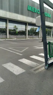 Mercadona Avenida del Boticario Bodi, 3, Carcaixent