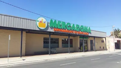 Mercadona Avenida de la Generalitat, 4, Deltebre