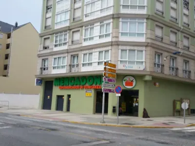 Mercadona Avenida Álvaro Cunqueiro, 60, Foz