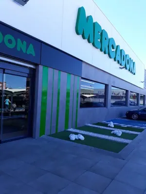 Mercadona Avenida San Crispín, 102, Fuensalida