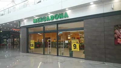 Mercadona Paseo Laguna de Cameros, 1, Granada