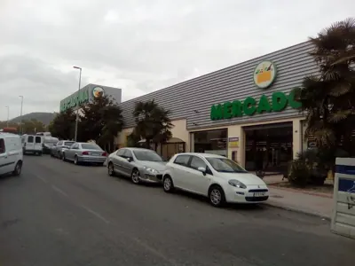 Mercadona Calle Mercedes Lamarque, 3, Jaén