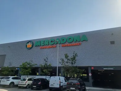 Mercadona Avenida Francesc Macia, 18, L'Escala